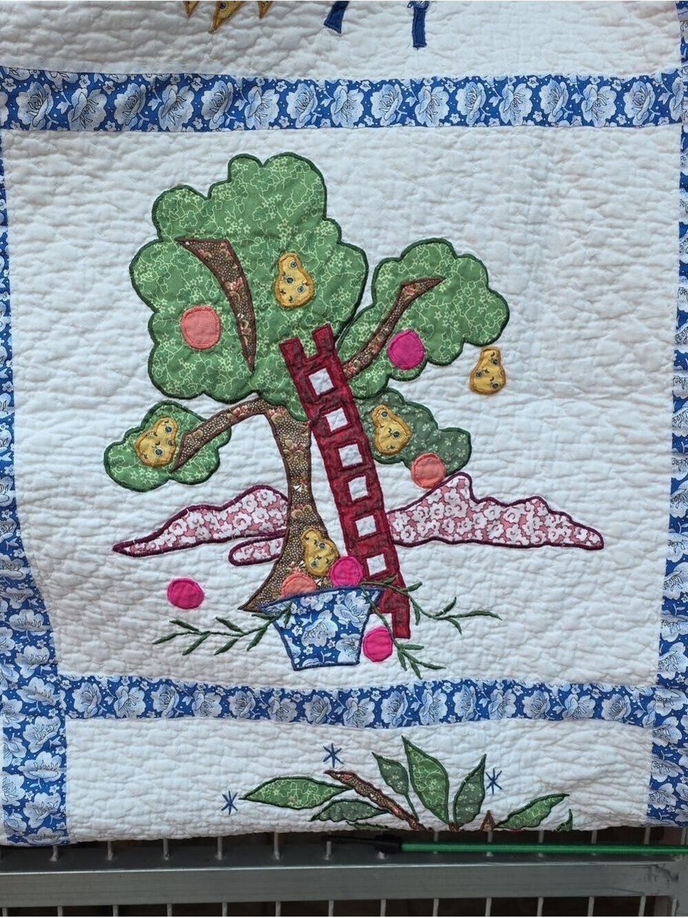 Vtg Legacy Home Limited Edition Quilt Queen Avignon Folk Art Cottage 100" X 90" - Picture 8 of 16